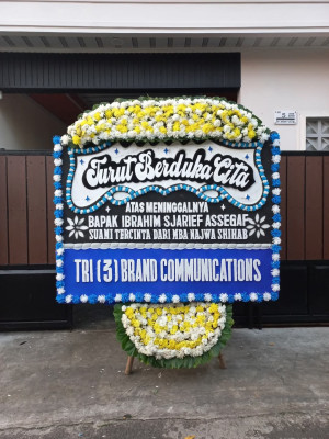 Papan Bunga Duka di Girian Indah